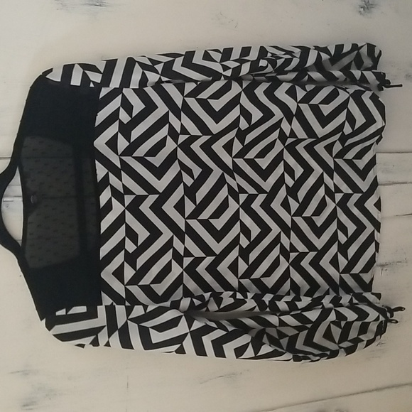 Guess  Sheer White and Black  Blouse Top/Blouse Size  S - Picture 5 of 5